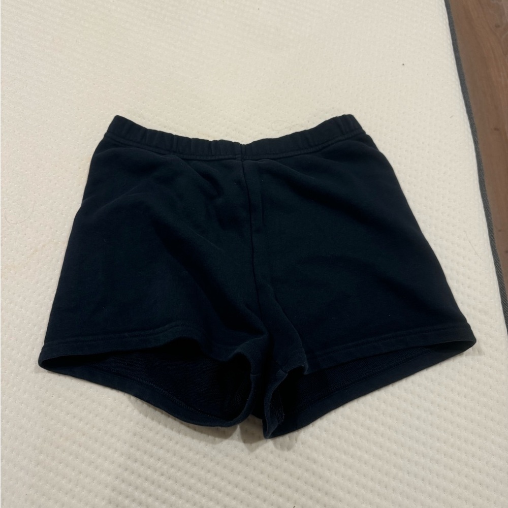 Aritzia TNA COZY Fleece Short in Navy
